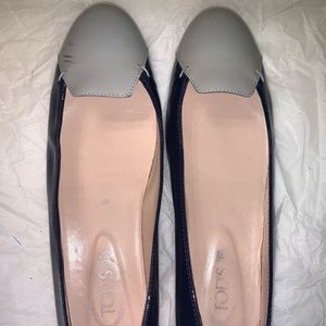 TODS BALLET FLATS SCUFFED BUT NOT WORN